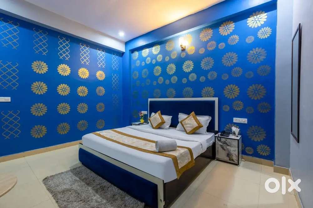 Girls pg city centre metro 52 Noida