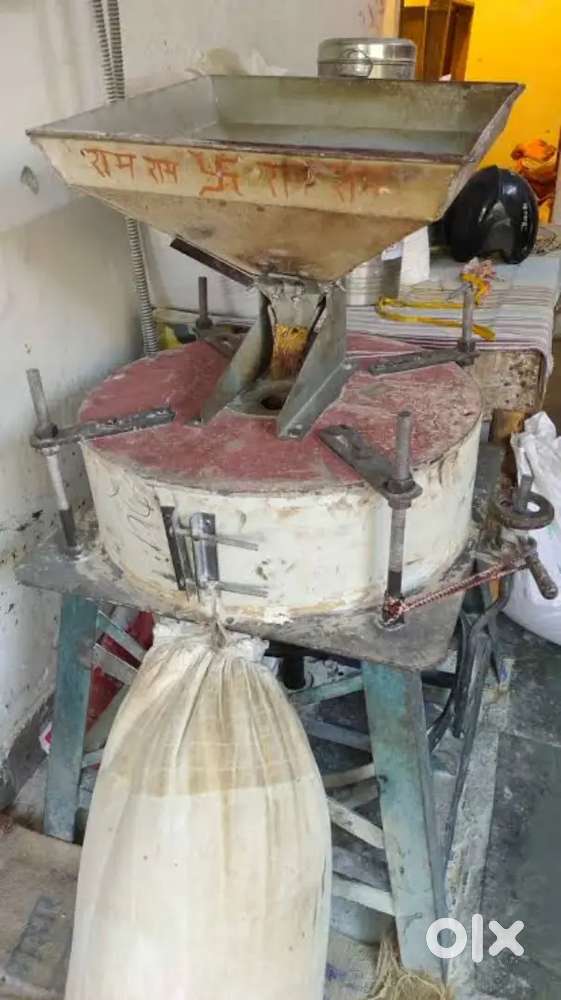 Atta chakki grinding machine