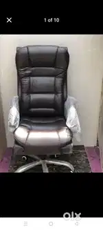 Office chair and office table