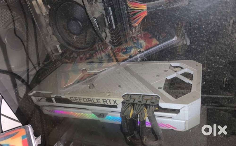 Asus Rog strix Rtx 3080 white limited edition RGB
