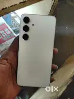 Samsung S24