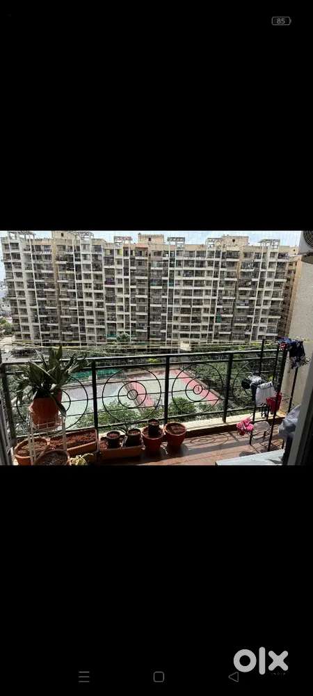 3 BHK flat for small family and female bachelor