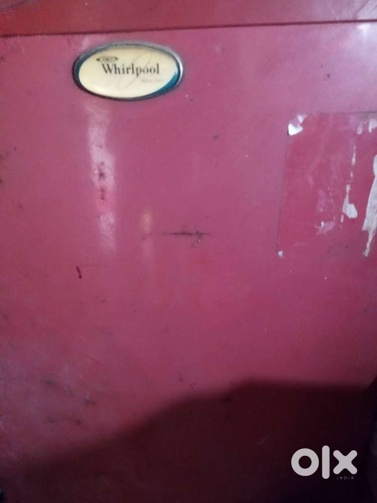 WorlPool ki Fridge  बेचना चाहता हूं