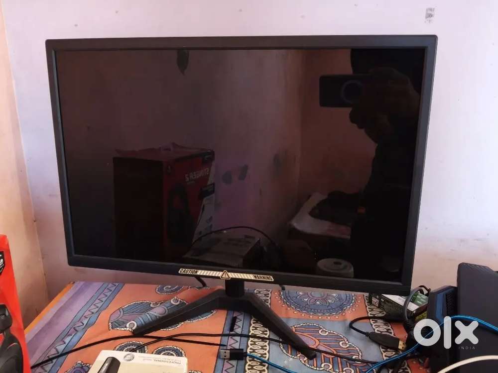 Zebster 22 inch monitor 1 month old