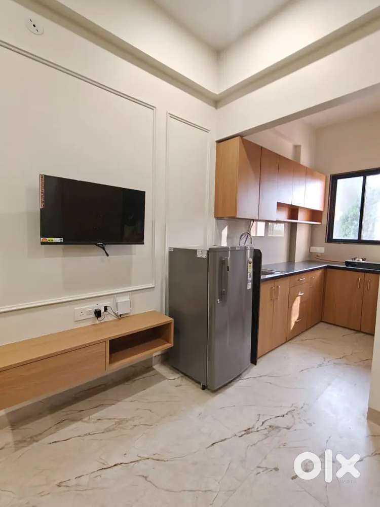 Luxurious Newly 1bhk fully furnished flat for rent in Nipania indore