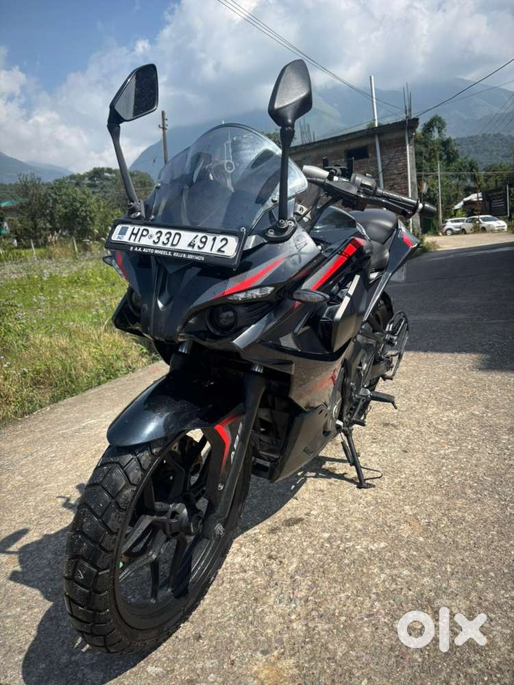 Bajaj pulsar rs200 2015 with ABS