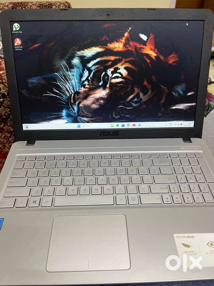 Asus Laptop Intel Prntium Quad Core