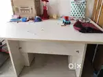 Computer table