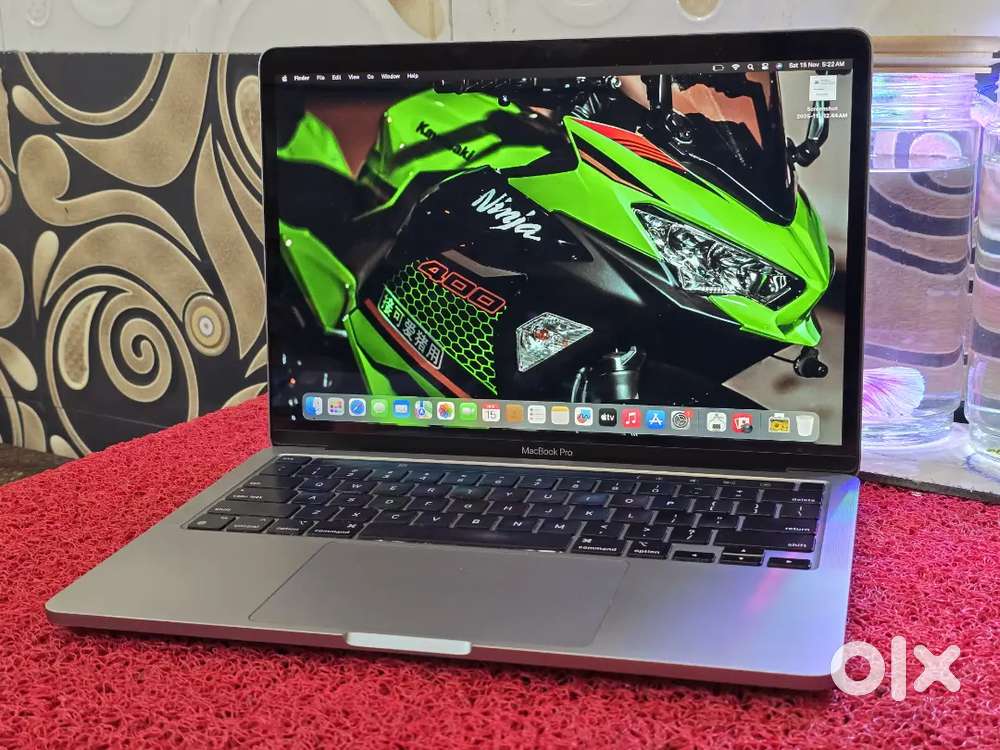 M1 Apple Macbook Pro 16gb Ram 256gb SSD Touchbar Touch ID  100% Health