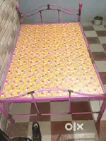 Double bed cot palang