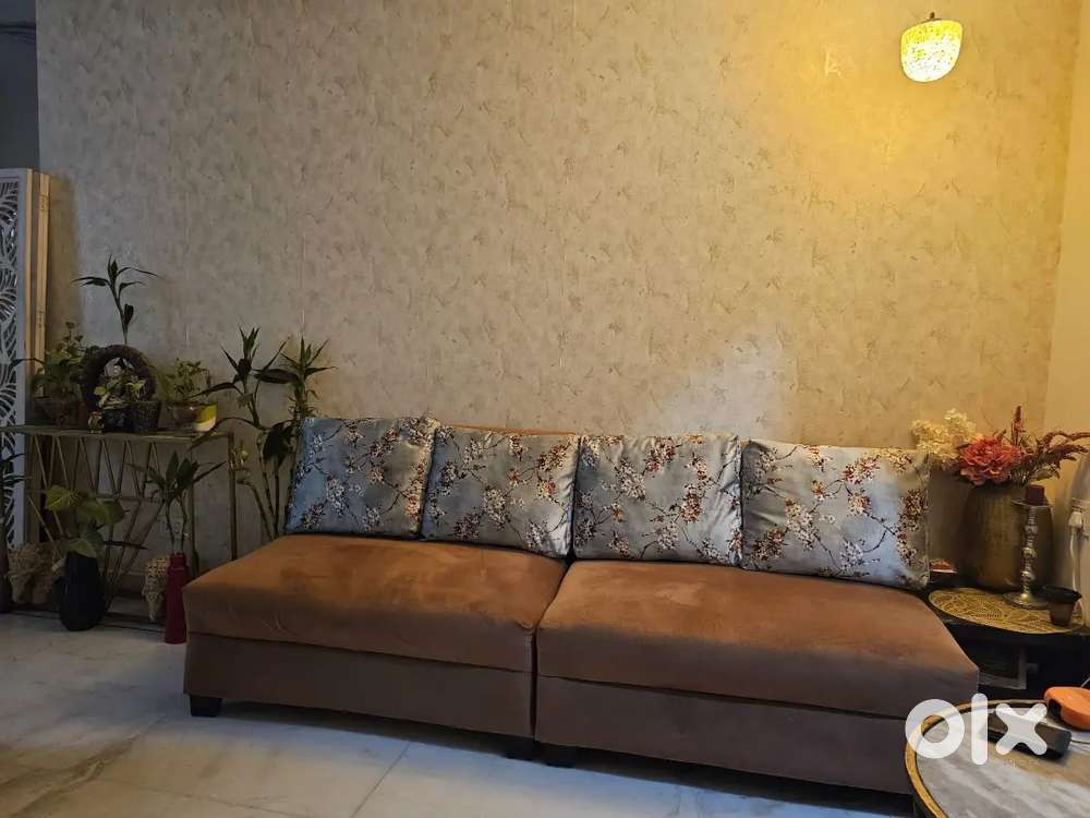 Sofa and table for sale