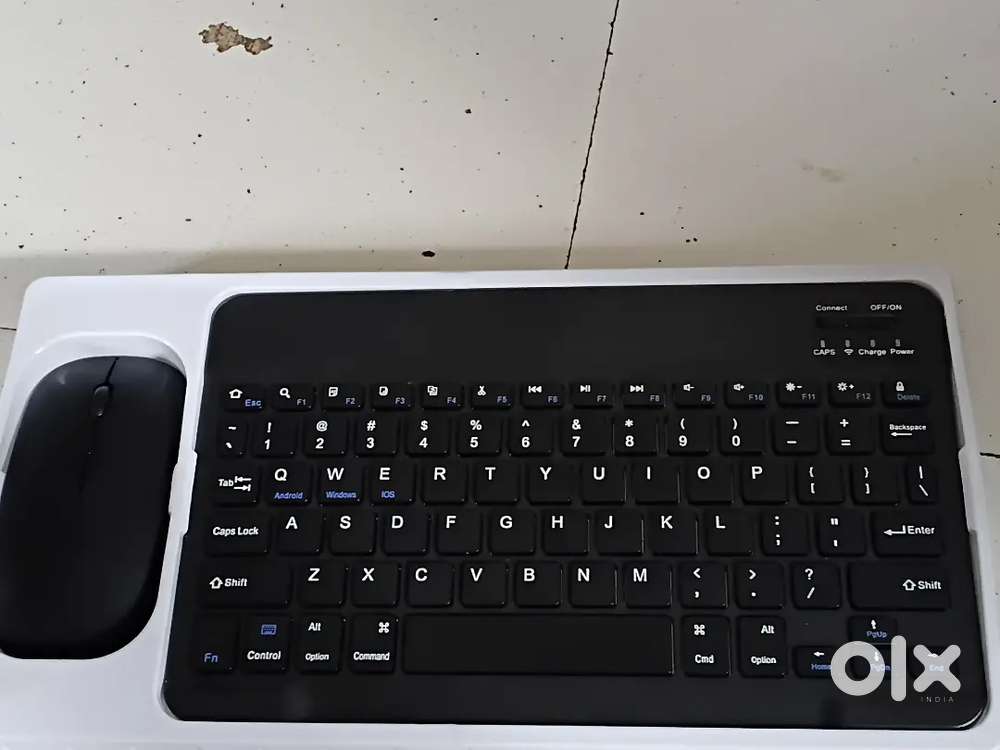 Bluetooth keyboard board and mouse
