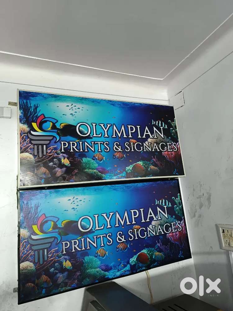 Female Receptionist and basic accounting