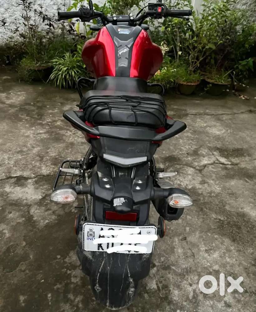 Yamaha FZS