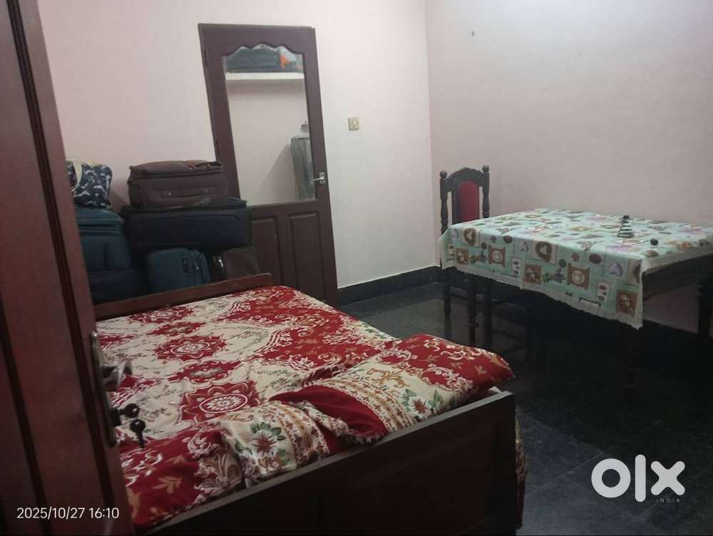 Room for Rent -Paying Guest (ladies only) Varkala-Kallambalam Road