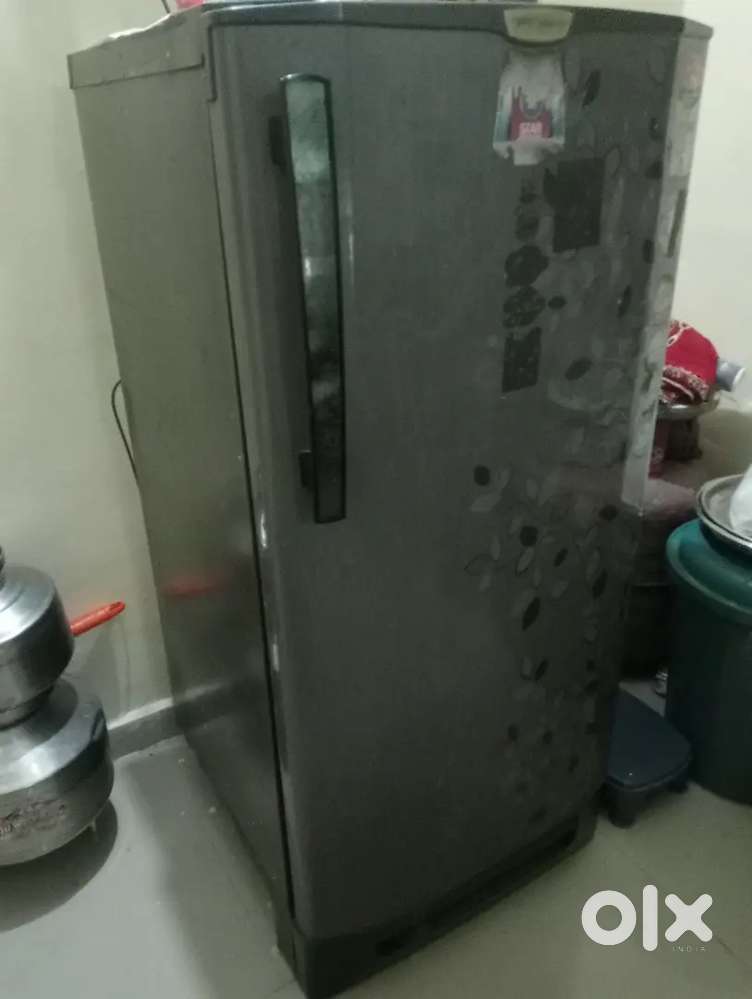 Fridge and washing machine