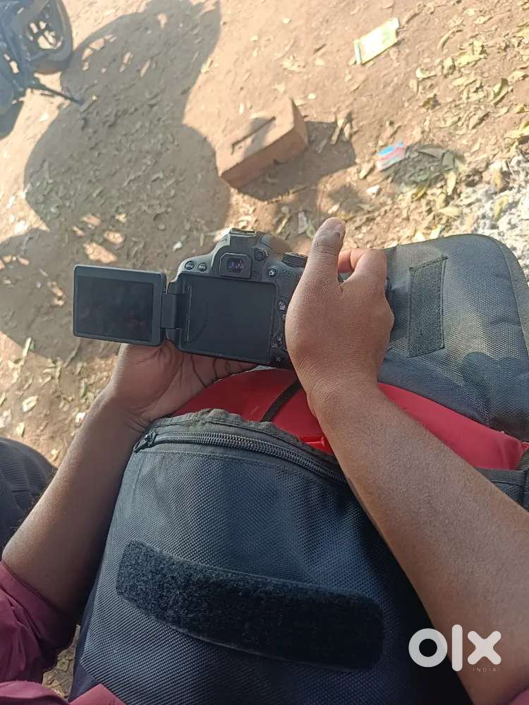 Canon EOS 700D good condition