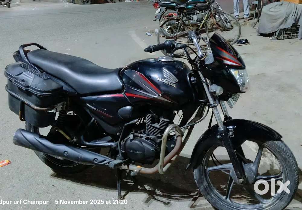 Honda CB SHINE 125 In Well & Superb Condition.