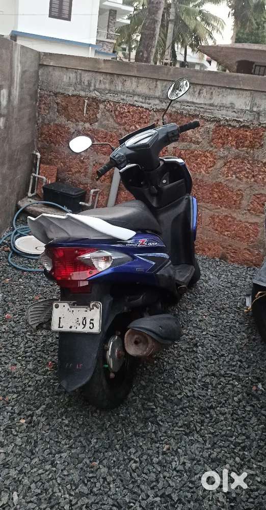 ടൂവീലർ വിൽപ്പനയ്ക്ക്  ലേഡീസ് ഉപയോഗിച്ച വണ്ടി