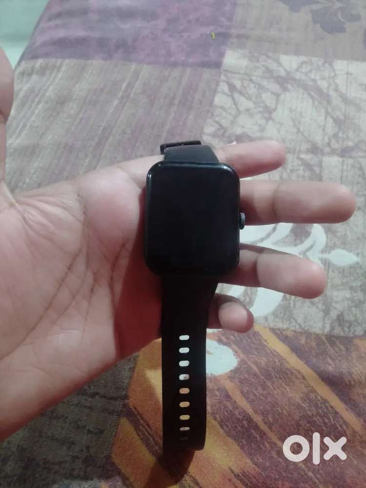 Noise Colour Fit Smart Watch