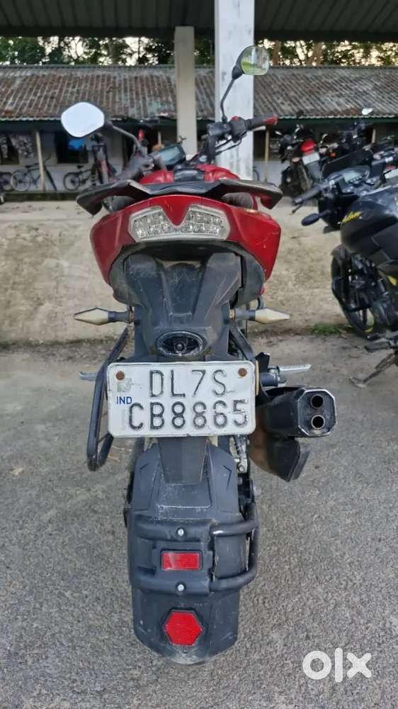 Apache rtr 200 4v in good condition