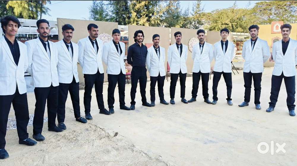 Boys and girls for food serving