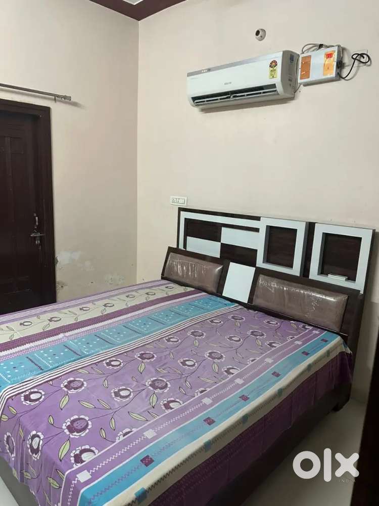 Tolet one room set with kitchen and washroom with bed fridge