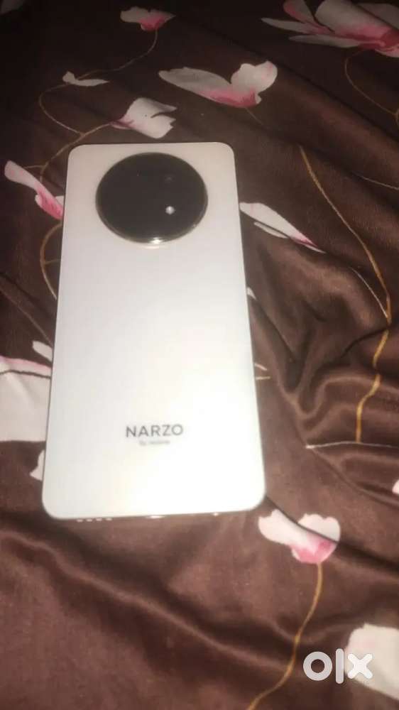 8 month purana phone hai