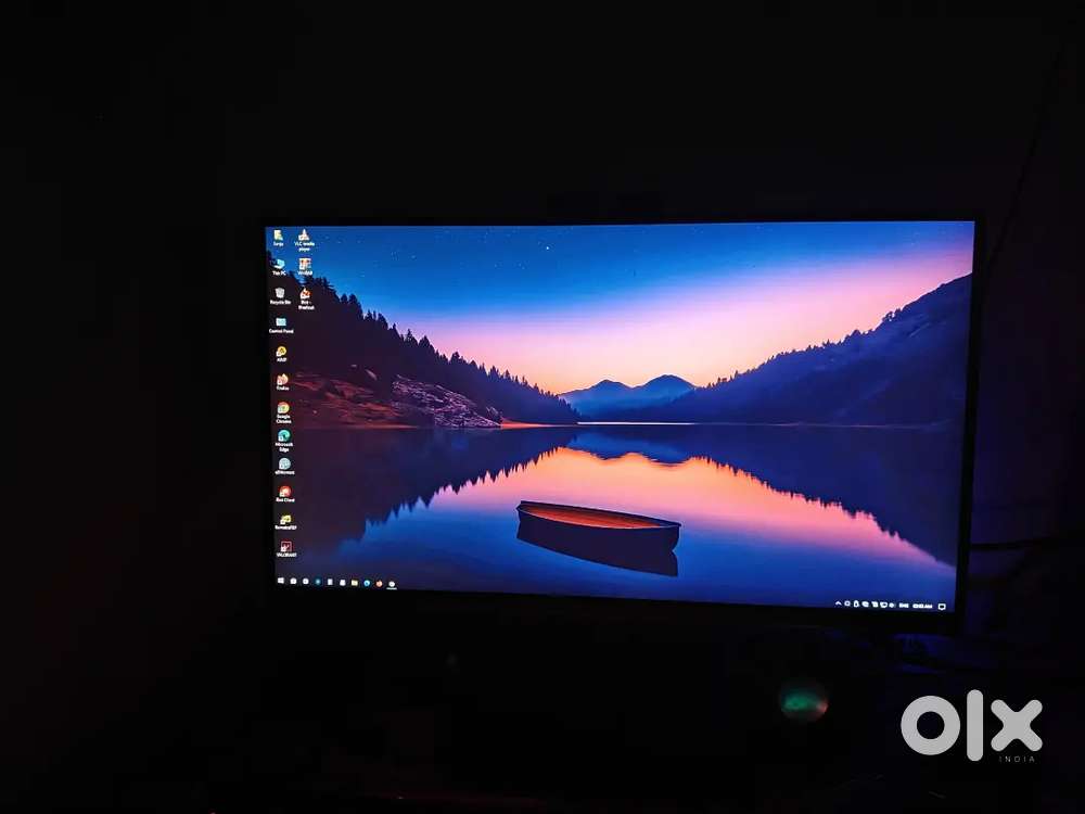 Good Condition Monitor with Warranty