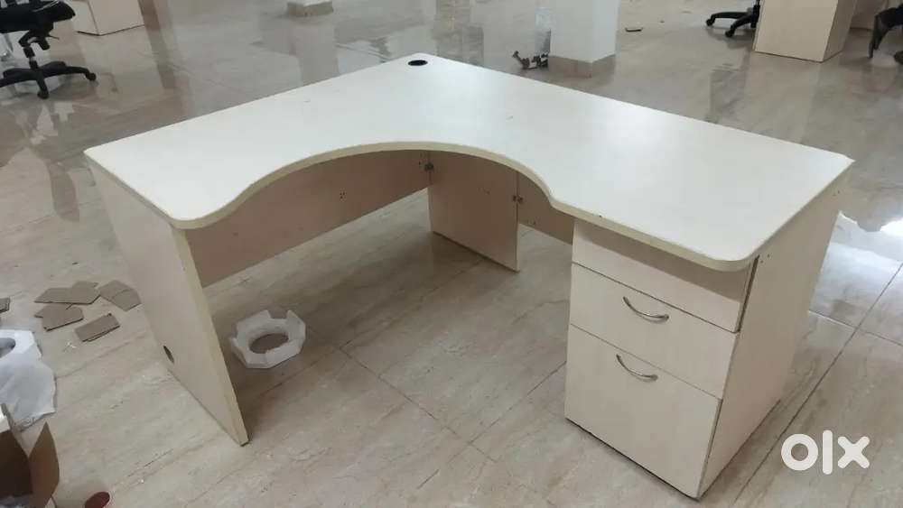 L TABLE FOR SALE