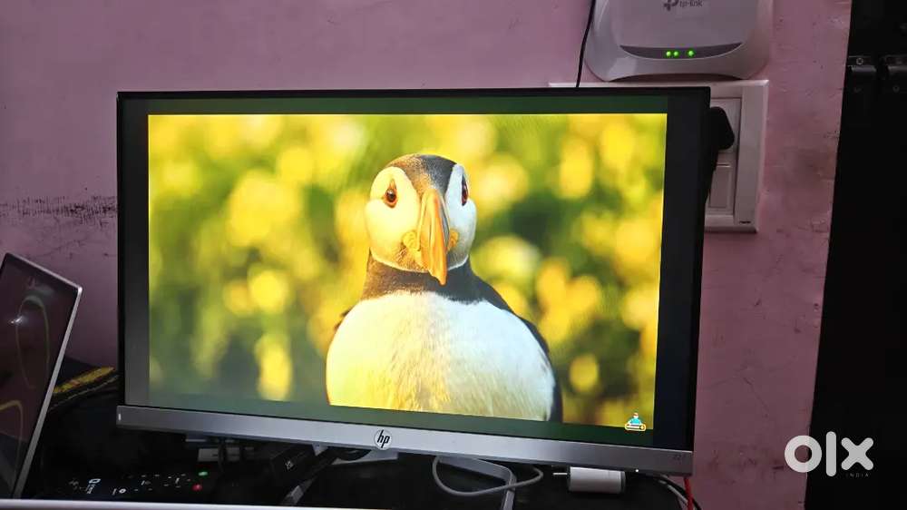 Monitor 22 inch Good condition