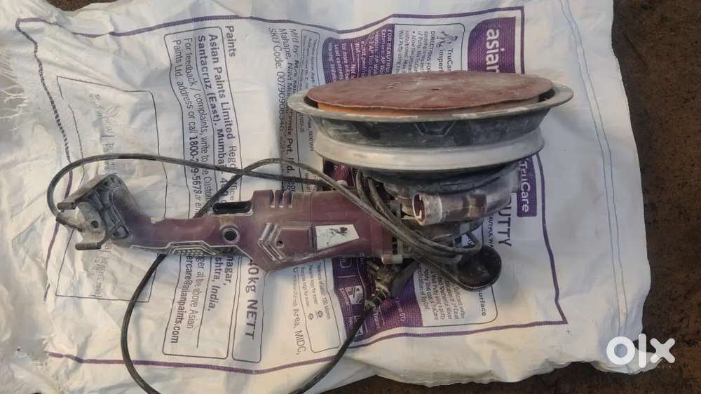 Putty sanding machine (Burger) used.