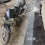 स्प्लेंडर बाइक 2017 मॉडल गाड़ी की कंडीशन बहुत बढ़िया है