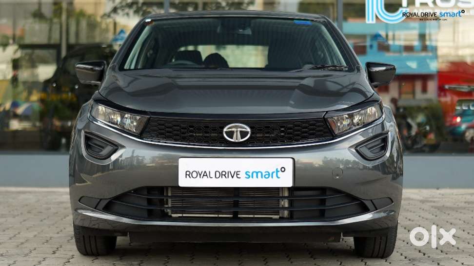 Tata Altroz, 2023, Petrol