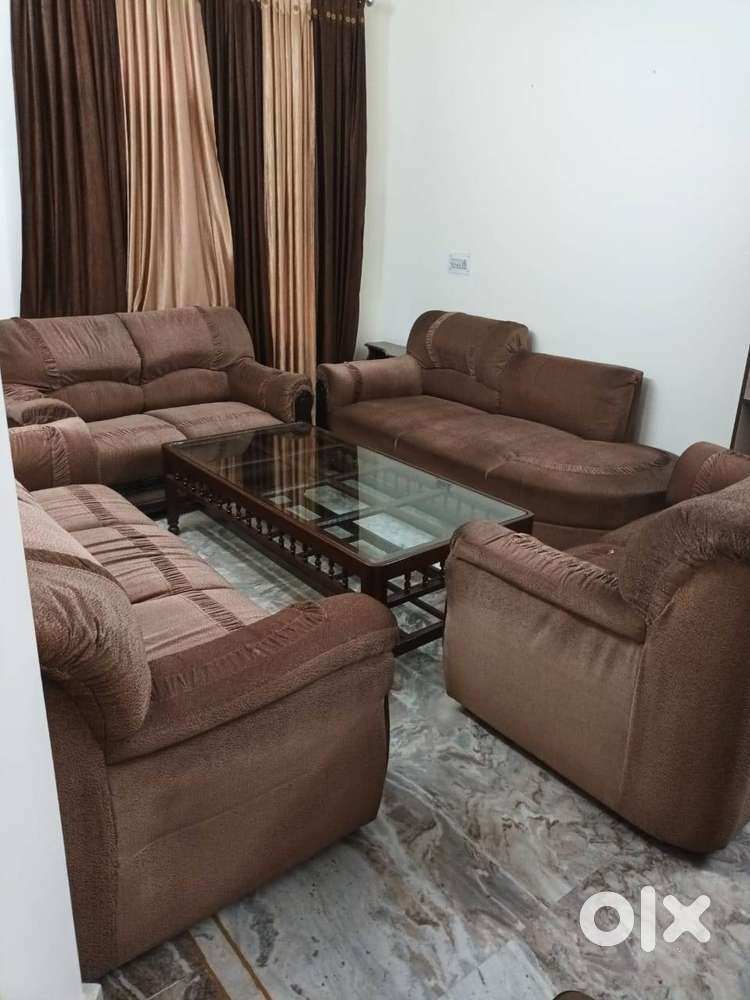 Sofa set with coffee table