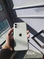 Iphone 11 white colour all  original parts…