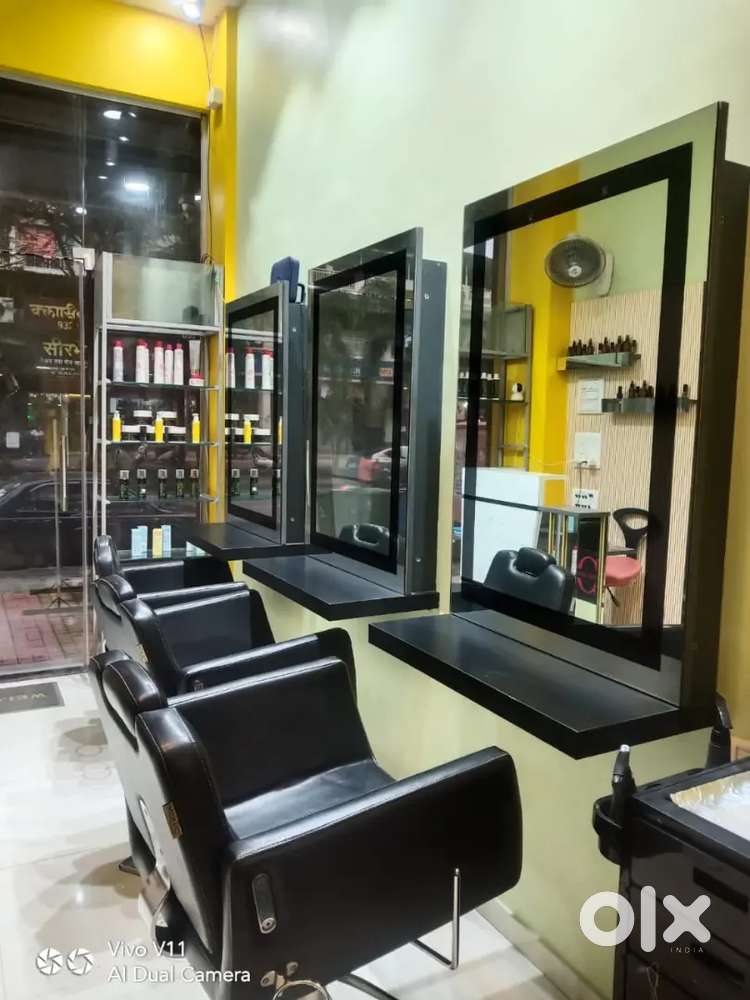 Unisex SALON setup for sale