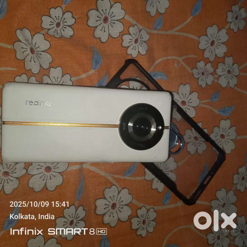 Exchange possible only 5g super camera phone realme 11 pro plus 8/256