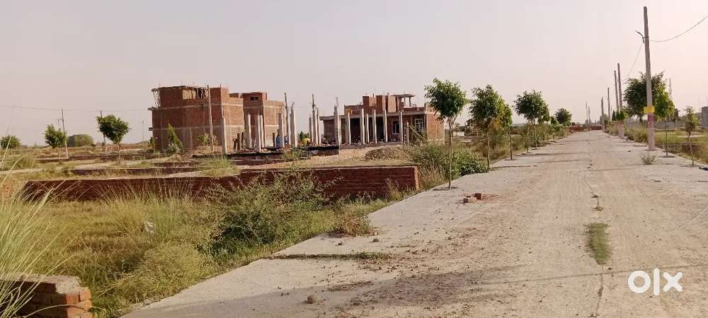 Unnao j.j hospital ke pass plot uplabdh hai