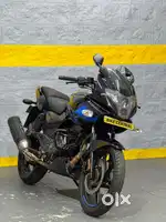 BAJAJ PULSAR 220F (2636)