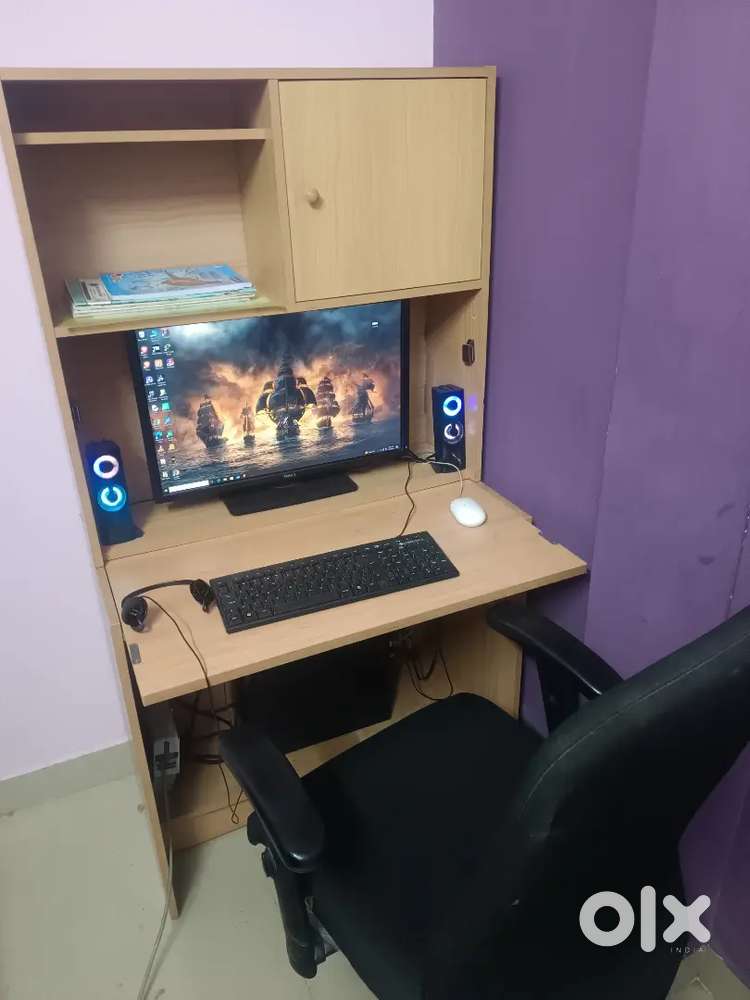 i7 Desktop PC Setup with Dell 24 Monitor 24GB RAM + Table (Complete)