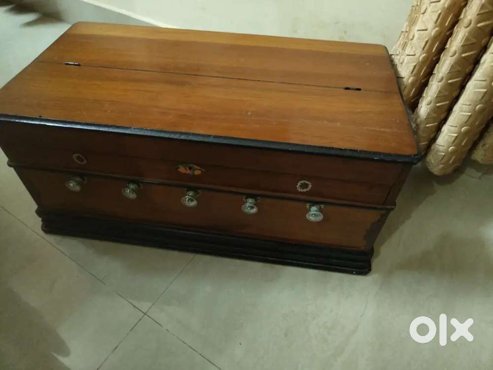 Harmonium  old in well congratulations