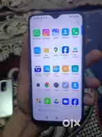 Redmi8  4 /64