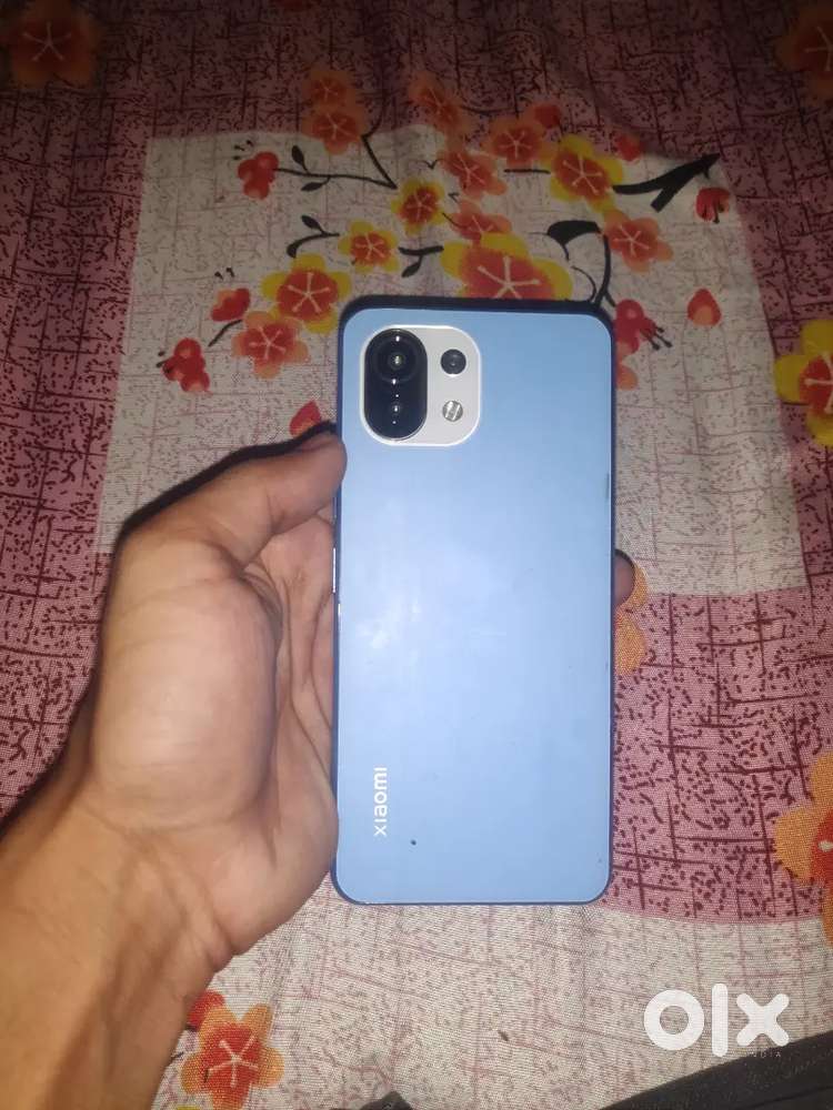 Xiaomi 11 lite NE 5g 6/128 good condition