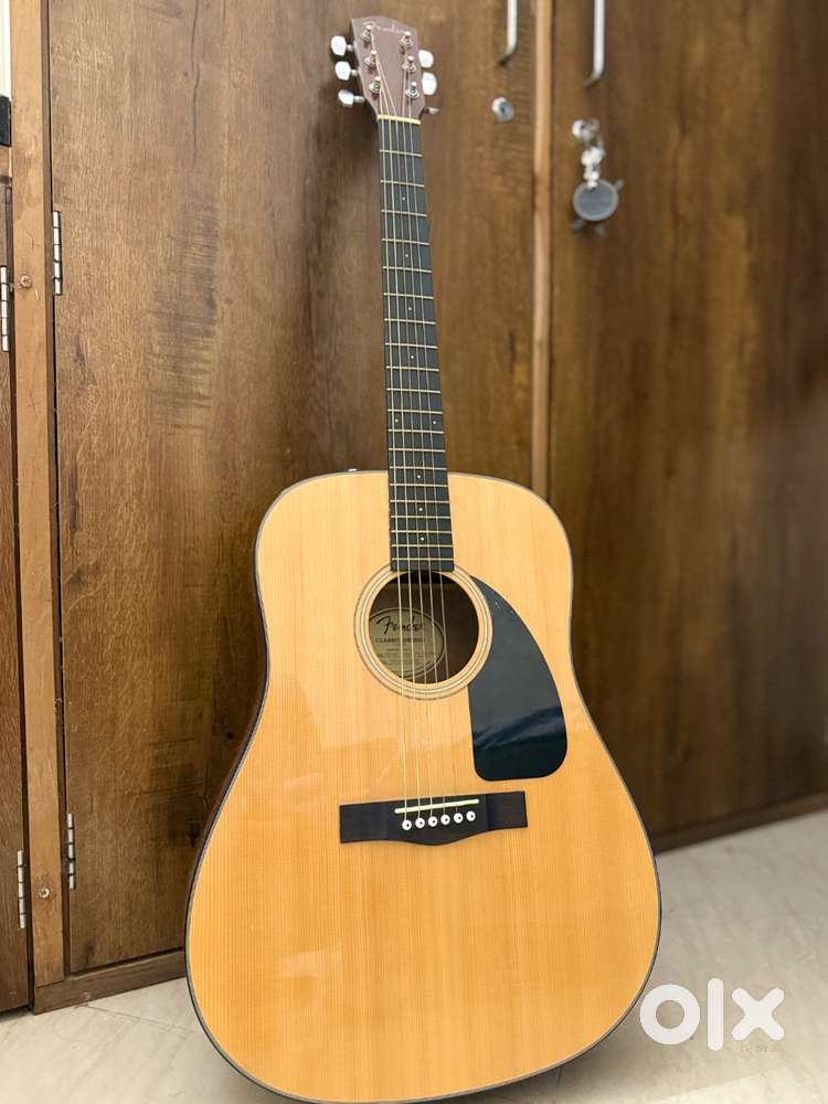 Fender professional Guitar. (With  accessories )