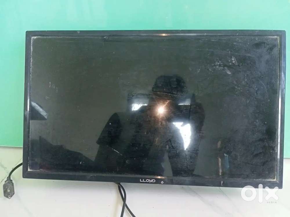 Lloyd best  Tv