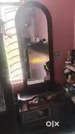 Dressing table