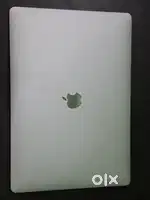 Macbook Pro 2017 15inch with Touchbar Top Variant