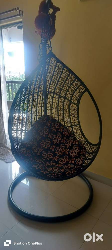 Hanging chair with stand and cushion avaibale for sale