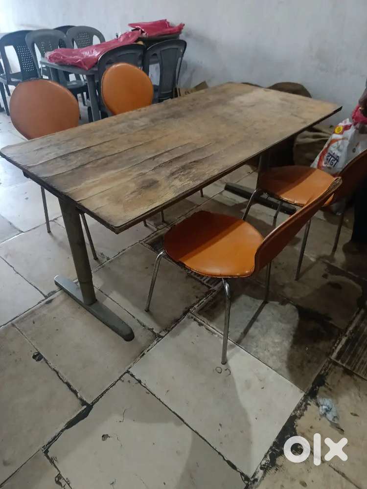 Furniture hotel table and chair